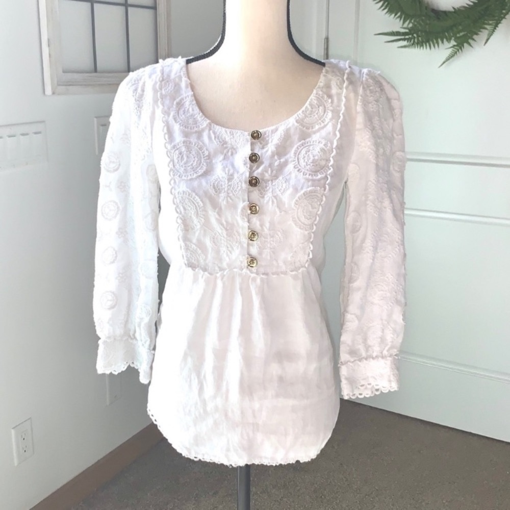 Linen embroidered top